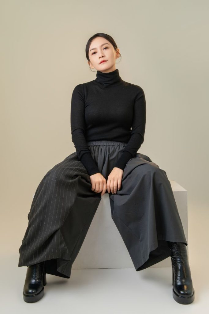 Our Artists 38 小薇薇 Wei Wei
