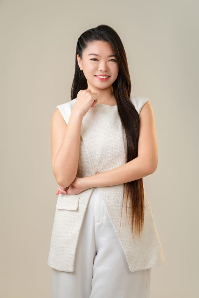 Our Artists 41 黄康馨 Kang Xin