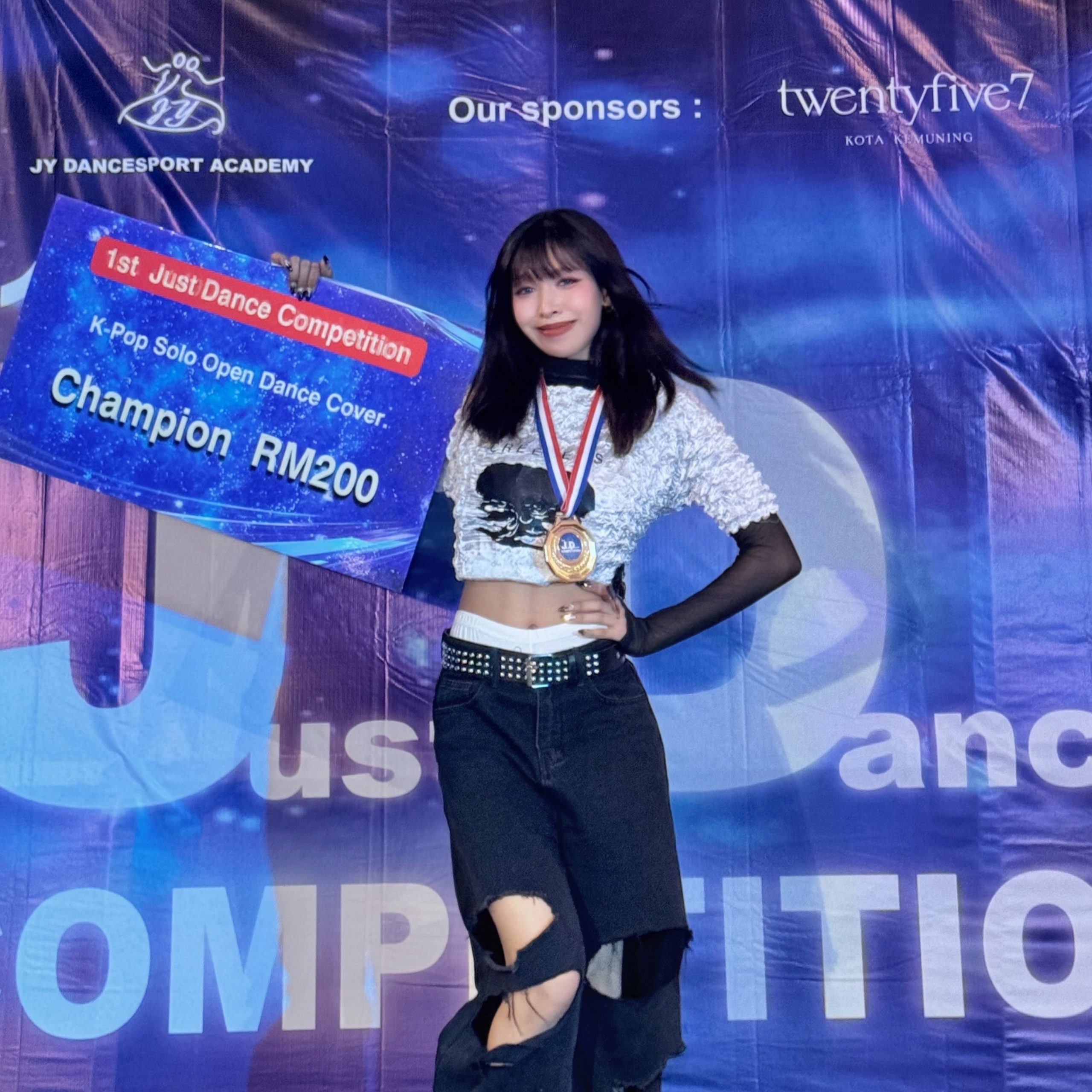 Bell (Nabila Balqis) 9 Just Dance K-pop Solo Cover Competition